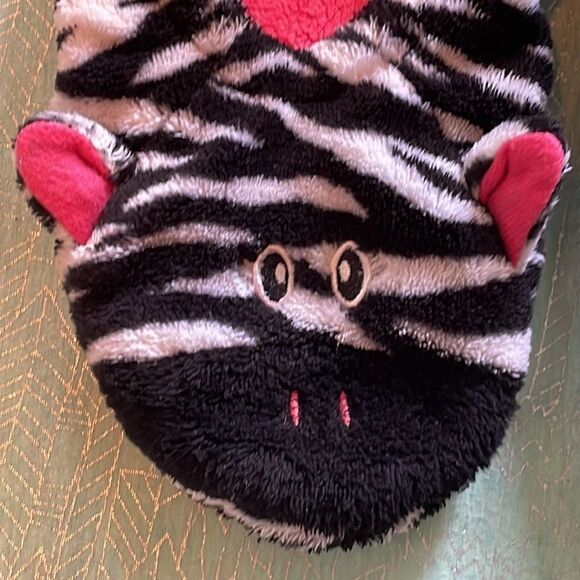 SIZE 7-8 Zebra slippers Bedroom/House shoes, plush black,white & pink, non-skid - Picture 2 of 8